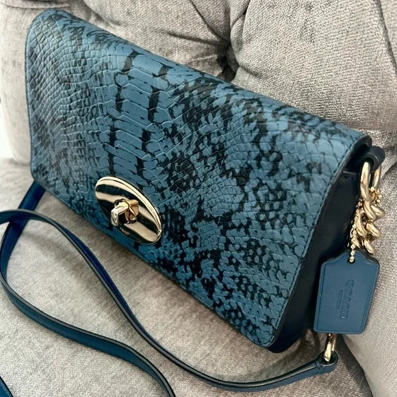 Coach Crosstown Crossbody Bag - EUC